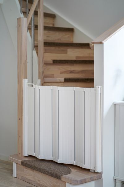 Stair Gate Assembly in Bear