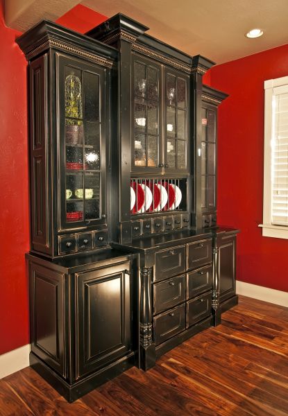 Hutch Installation in Bear